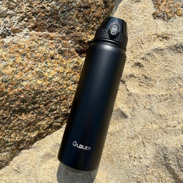 OLDLEY Stainless Steel Water Bottle with Straw 1L Vaccum Insulated Large Drink Flask Metal Water Bottles 1 Litre Leakproof Keep Drinks Hot Cold for Bike Sports Gym Adult Women Men(Black,1 Lid)