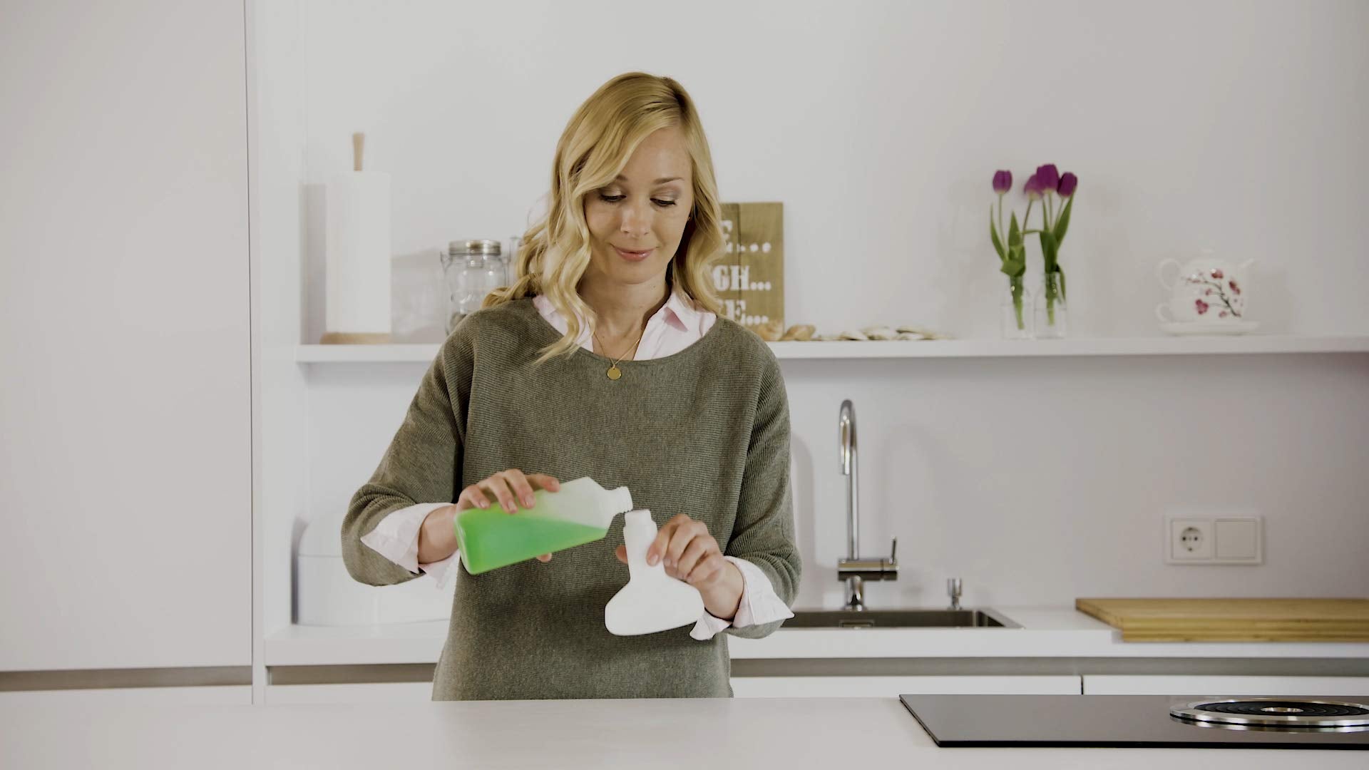 Bosch Cordless Window Vac GlassVAC (for windows, tiles, mirrors and shower, running time: approx. 35 windows, in carton packaging)