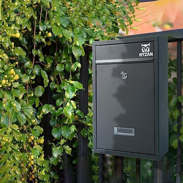 RYZAN Wall Mounted Mailbox Steel Postbox Modern Delivery Letterbox For Outside With Nameplate Easy To Install Lockable Weatherproof Large Letter Post Mail ‎8.5 x 21.5 x 32 cm Outdoor With Keys, Black