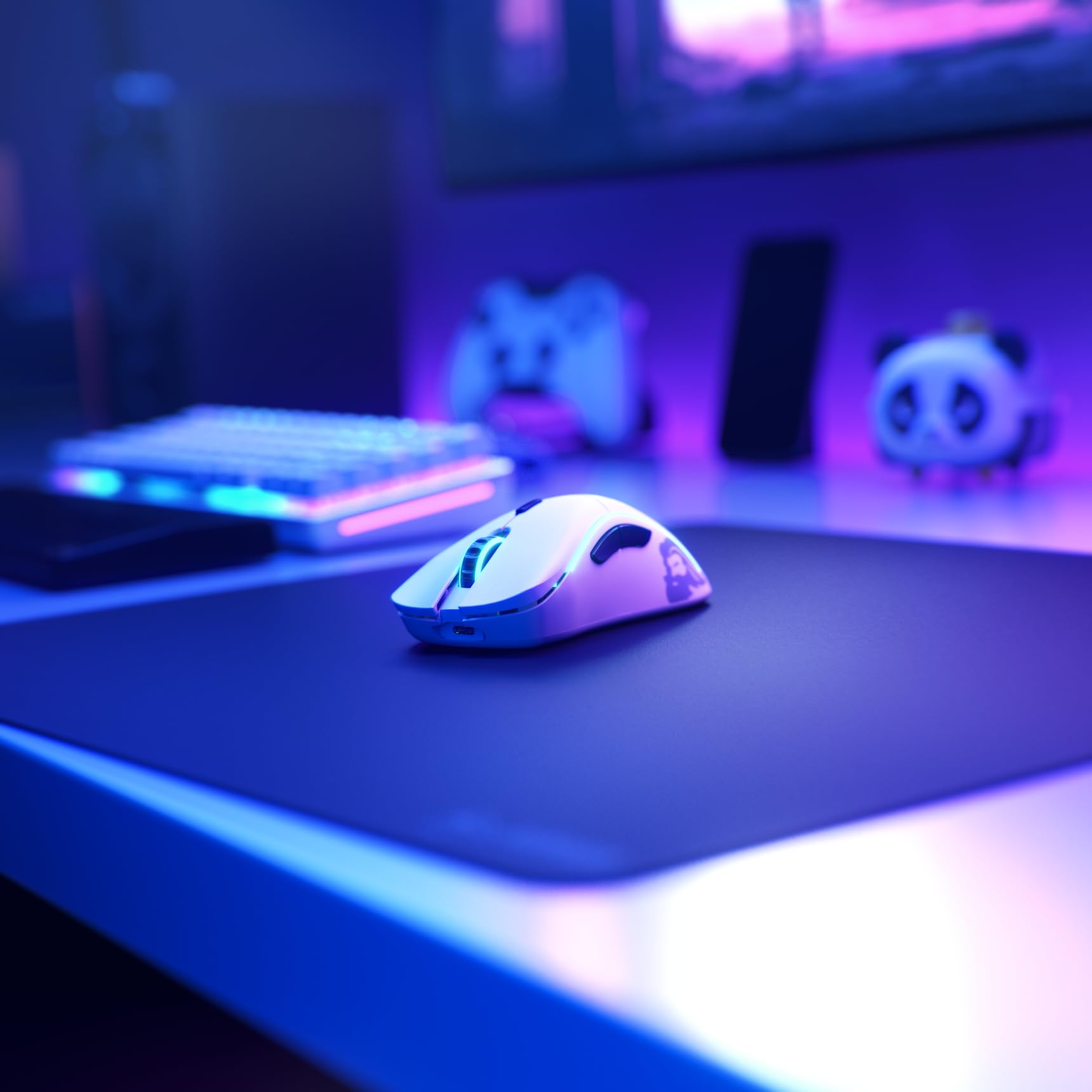 Glorious Gaming Model D Wireless Gaming Mouse - 69g Superlight, Lag Free 2.4Ghz Wireless, Up To 71 Hour Battery, RGB, BAMF Sensor, Ergonomic, 6 Buttons - White