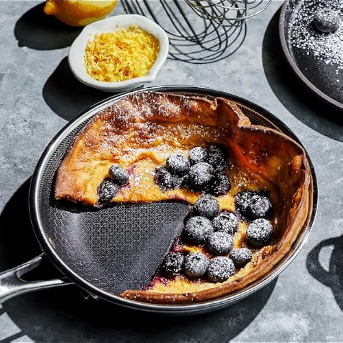 HexClad Hybrid Nonstick 20 cm Fry Pan with Tempered Glass Lid, Stay-Cool Handle, Dishwasher and Oven Safe, Induction Ready, Compatible with All Cooktops