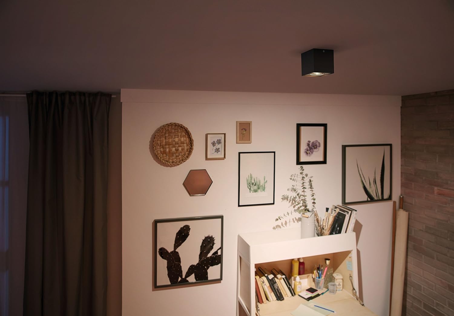 Philips MyLiving 5049130p0 4.5 W Black Point of Illumination  Point of Light (Black, Metal, 1 Bulb (S), 4.5 W, Warm White, 50 )