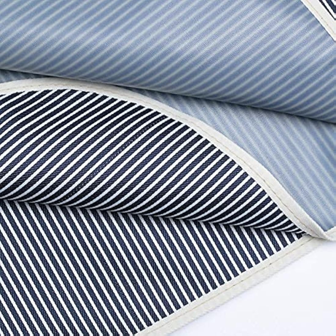 Picnic Basket for 4 Wicker Picnic Set with Large Insulated Cooler Compartment & Waterproof Blanket & Cutlery Service Kit Retro Classic Willow Picnic Hamper Set for Camping Outdoor Party