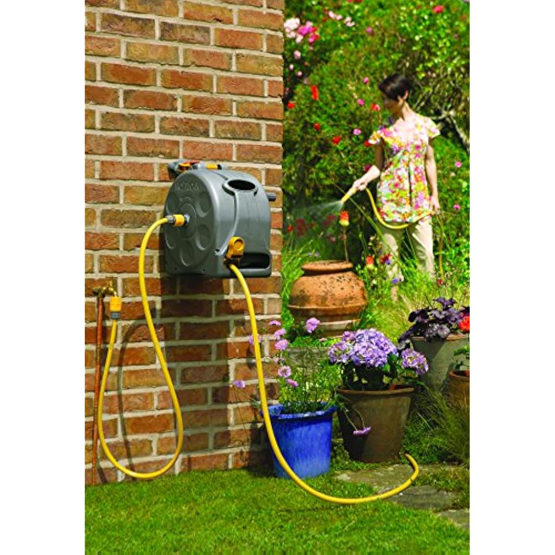 HOZELOCK - 2-in-1 Compact Hose Reel 25m : Portable or Wall-mounted Plastic Reel, Easy Rewind Function, Supplied with Nozzle, Fittings and Fixings [2415R0000]