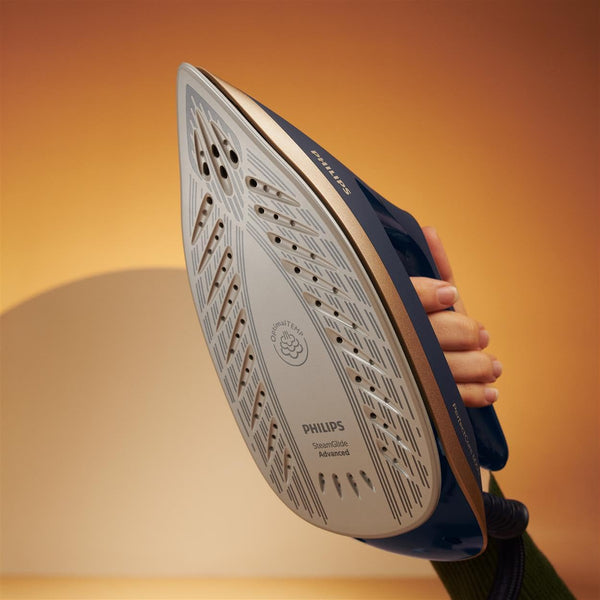 Philips PerfectCare Serie 6000 Steam Generator, 2400 W, 600g Steam Flow, 8 Bar Pressure, No Burns with OptimalTEMP Technology, 1.8L Tank, Black (PSG6066/26)