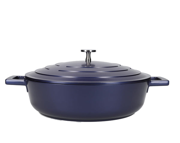 MasterClass Casserole Dish With Lid, Medium 4L/24 cm, Lightweight Cast Aluminium, Induction Hob And Oven Safe, Black
