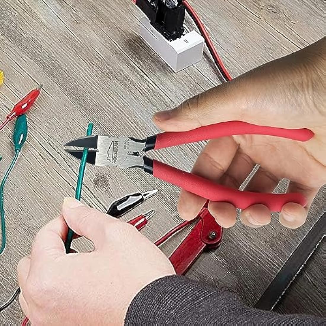 HOUSERAN Plier Set,8-Piece Tool Set with Case Including 10” Groove Joint Pliers,8.3” Long Nose,8.3” Linesman,7.5” Diagonal,6” Flush Cutter,5” Long Nose,5” 170 Cutter,Rubber Mallet for DIY & Home Use