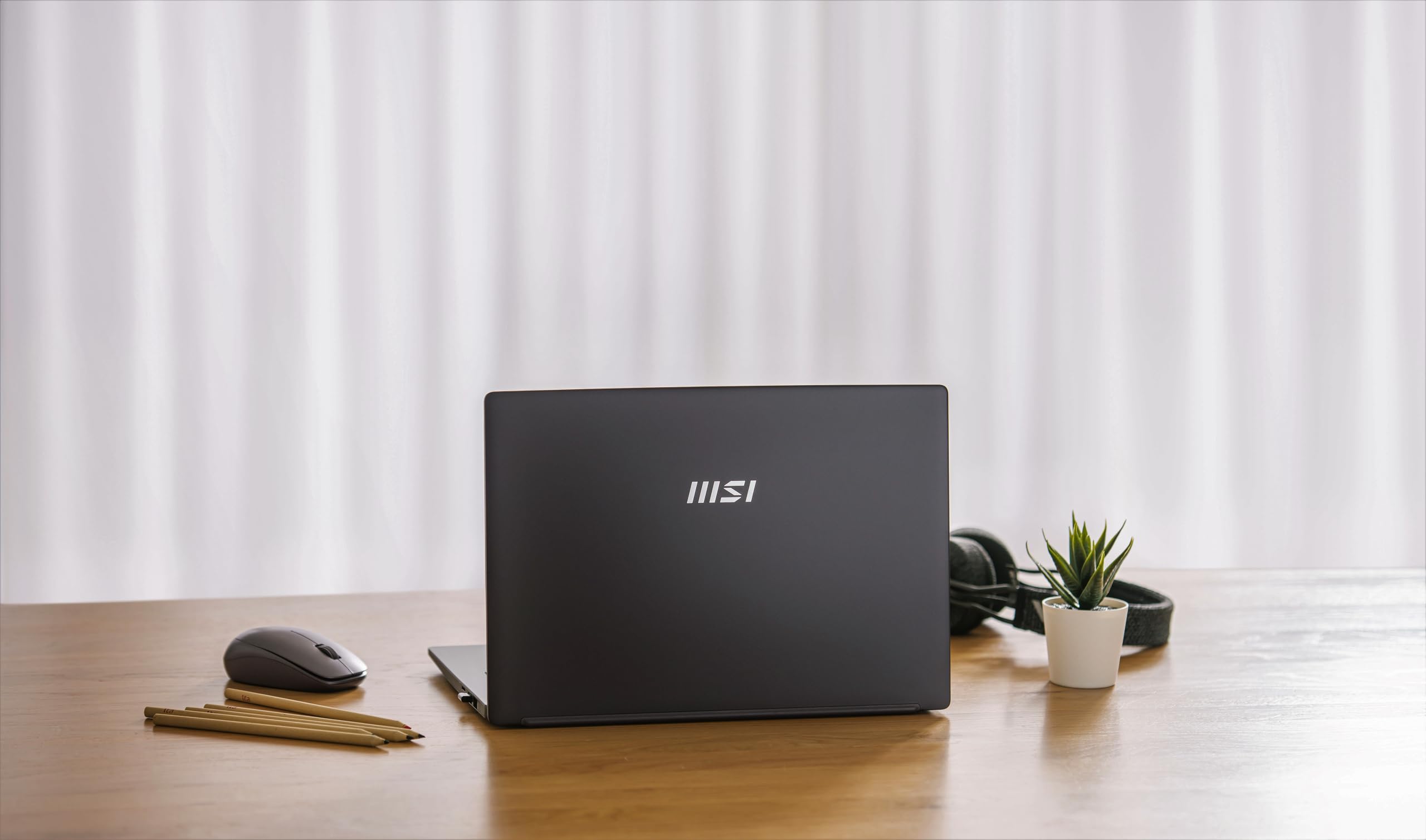 MSI Modern 15 Laptop (B7M-437UK) - (15.6" FHD IPS-Level Panel, AMD Ryzen 5 7430U, AMD Radeon Graphics, DDR IV 16GB (3200MHz), 512GB NVMe PCIe SSD, Intel WIFI 6E, Windows 11 Home Plus) - Classic Black