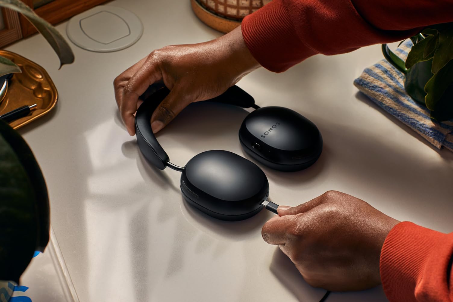 Sonos Ace - Noise Cancelling Wireless Bluetooth Headphones - Up to 30 hours battery life - Spatial Audio - Dynamic Head Tracking - Black