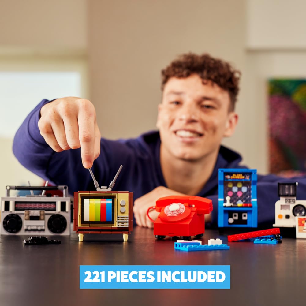 ZURU MAX Premium Retro Building Bricks (Cassette Radio) – Collectible Minis, Novelty Unboxing Toy for Kids, Creative Play Sets