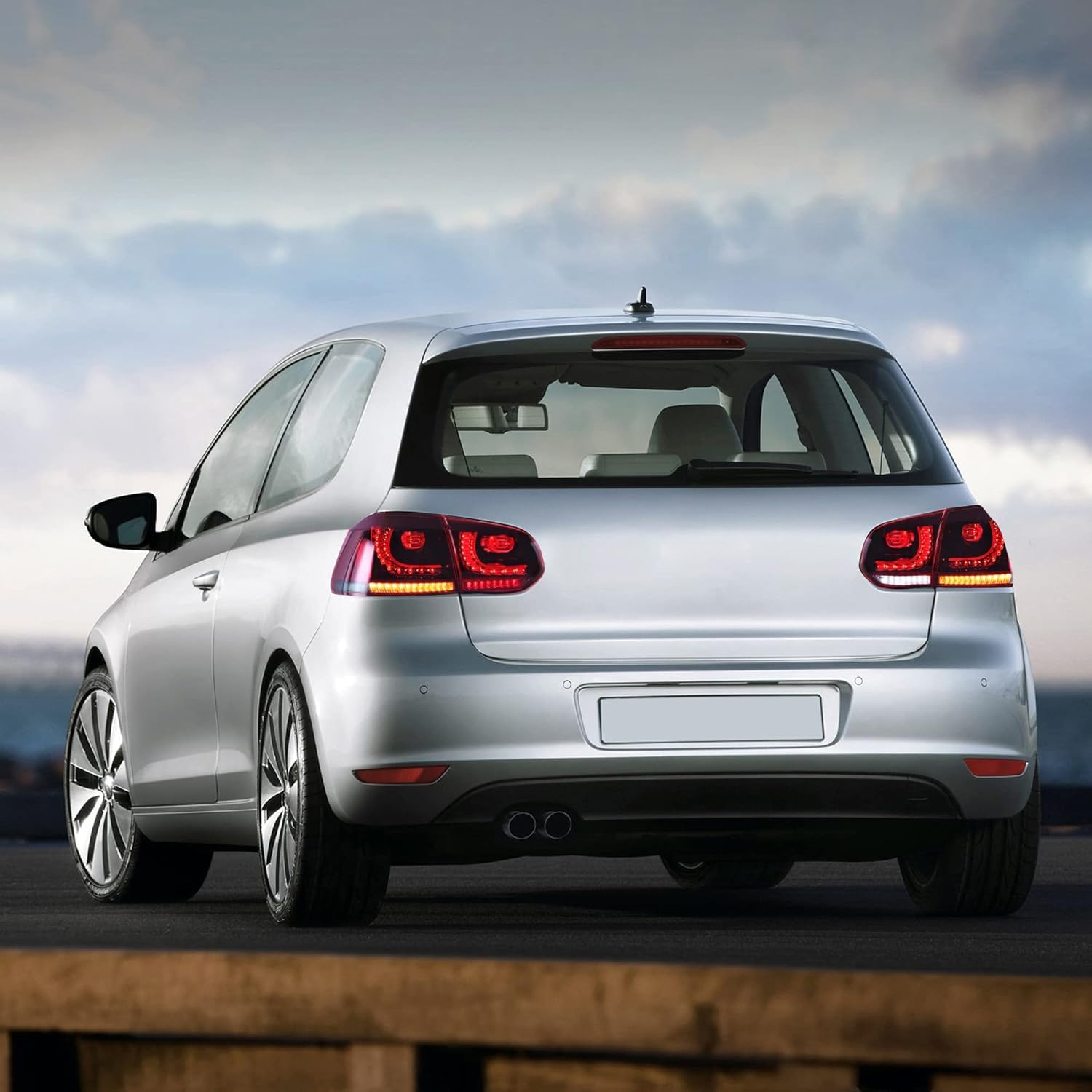 VLAND LED Rear Lights for Golf6 MK6 GTD R TSI 2008-2013 Tail Lights Lamps Assembly with Sequential Indicator, E-mark, One Pair (Smoked)