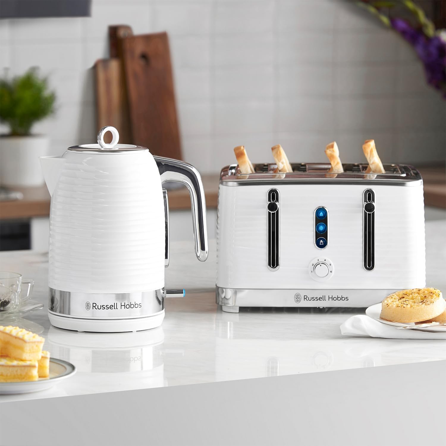 Russell Hobbs Inspire 4 Slice Toaster (Extra wide slots, High lift feature, 6 Browning levels, Frozen/Cancel/Reheat function with Blue LED illumination, 1800W, White textured high gloss) 24380