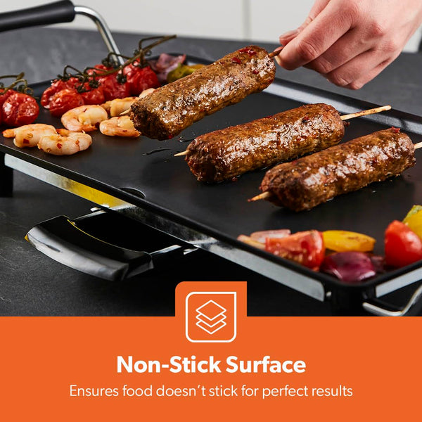 GEEPAS Teppanyaki Grill – Smokeless, Non-Stick, Adjustable Temperature - Easy-To-Clean, Removable Grease Tray, detachable cord – Indoor BBQ, Large Cooking Surface for Pancakes, Barbecue, Eggs and More