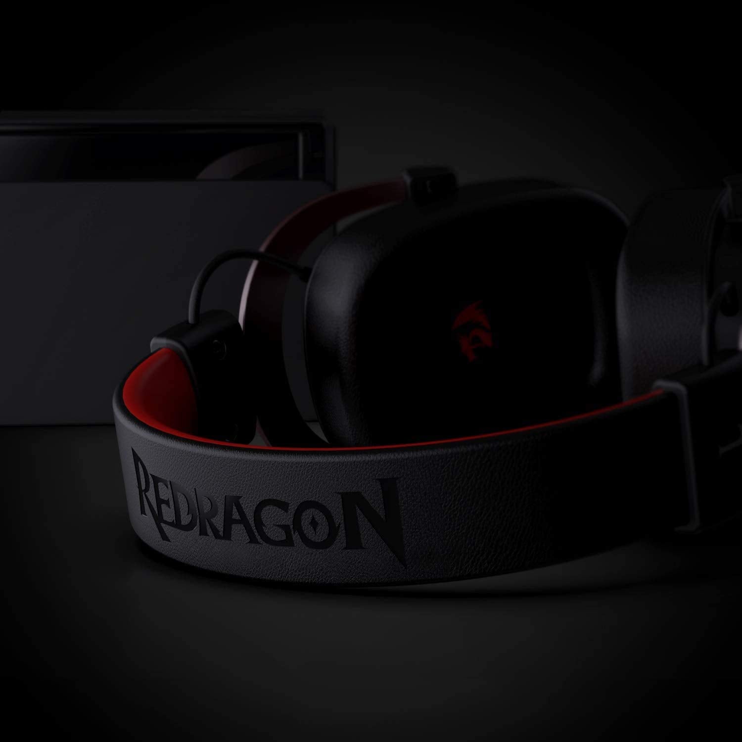 Redragon H510 Zeus Wired Gaming Headset - 7.1 Surround Sound - Memory Foam Ear Pads - 53MM Drivers - Detachable Microphone - Multi Platform Headphone - Works with PC/PS4 & Xbox One, Nintendo Switch
