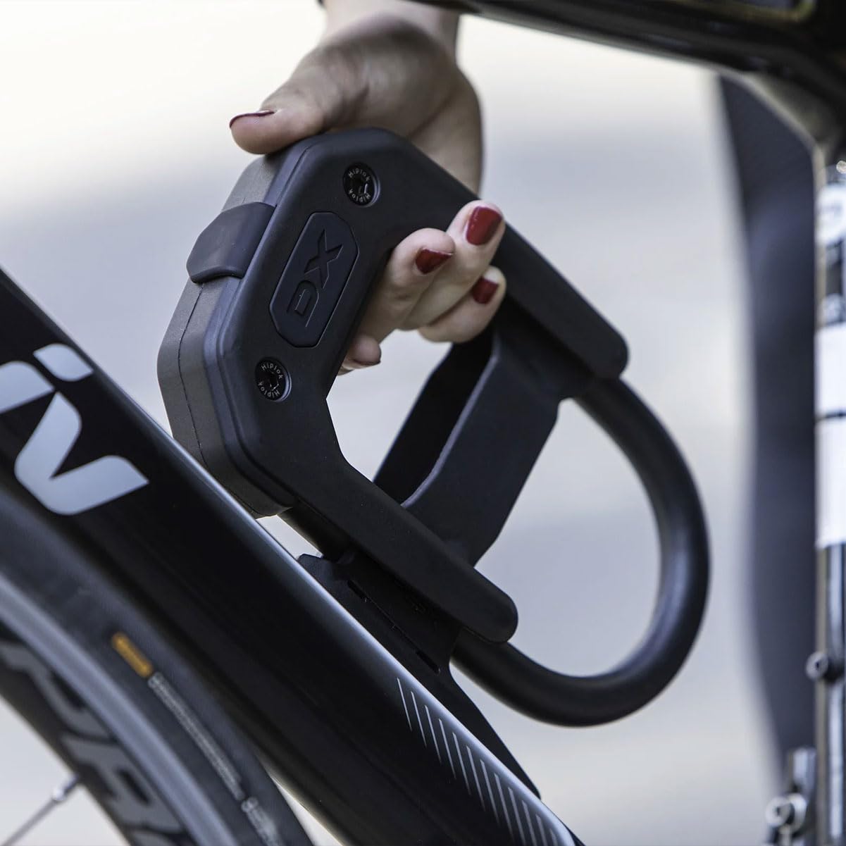 Hiplok DXF Bike D Lock (15cm x 8.5cm) with Hiplok Frame Bracket & 3 Keys- Black. Sold Secure Powered Gold & Pedal Diamond Bike/Bicycle D Lock