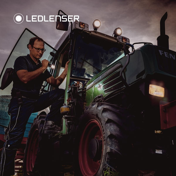 Ledlenser P7R SE - LED Rechargeable Torch, Super Bright 1100 Lumens, Powerful Waterproof Flash Light, Self Defense Strobe Feature, Hiking Torch, Dog Walking, Camping, Up to 40 Hour Battery Life.