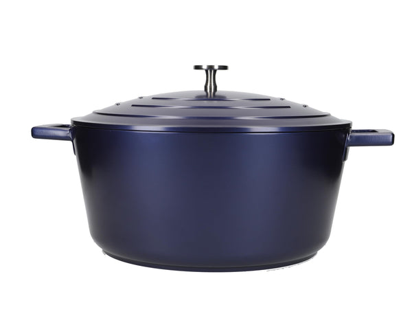 MasterClass Casserole Dish With Lid, Medium 4L/24 cm, Lightweight Cast Aluminium, Induction Hob And Oven Safe, Black