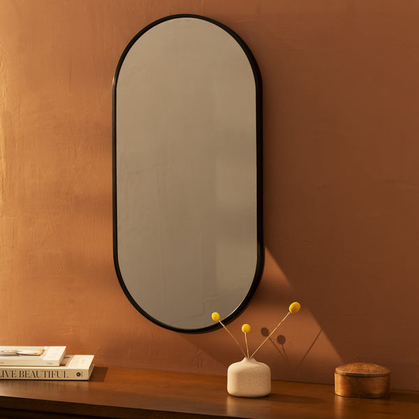 Navaris Oval Wall Mirror - 75 x 38 x 3 cm - Wall Mounted Hanging Mirror with Black Rustproof Aluminium Frame - Mirror for Bathroom Bedroom Hallway