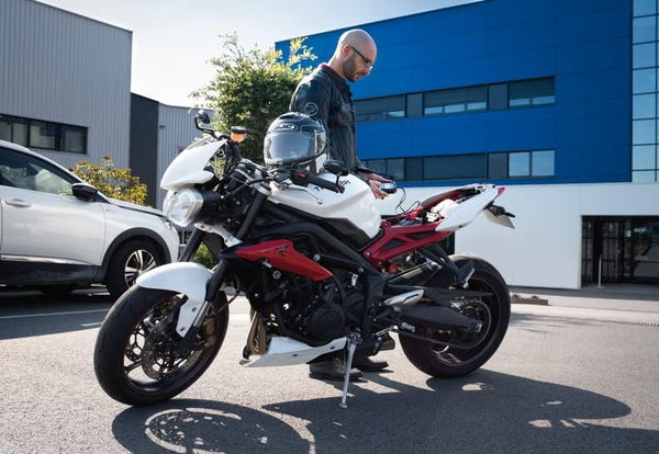 GYS 024168 12V Battery Charger