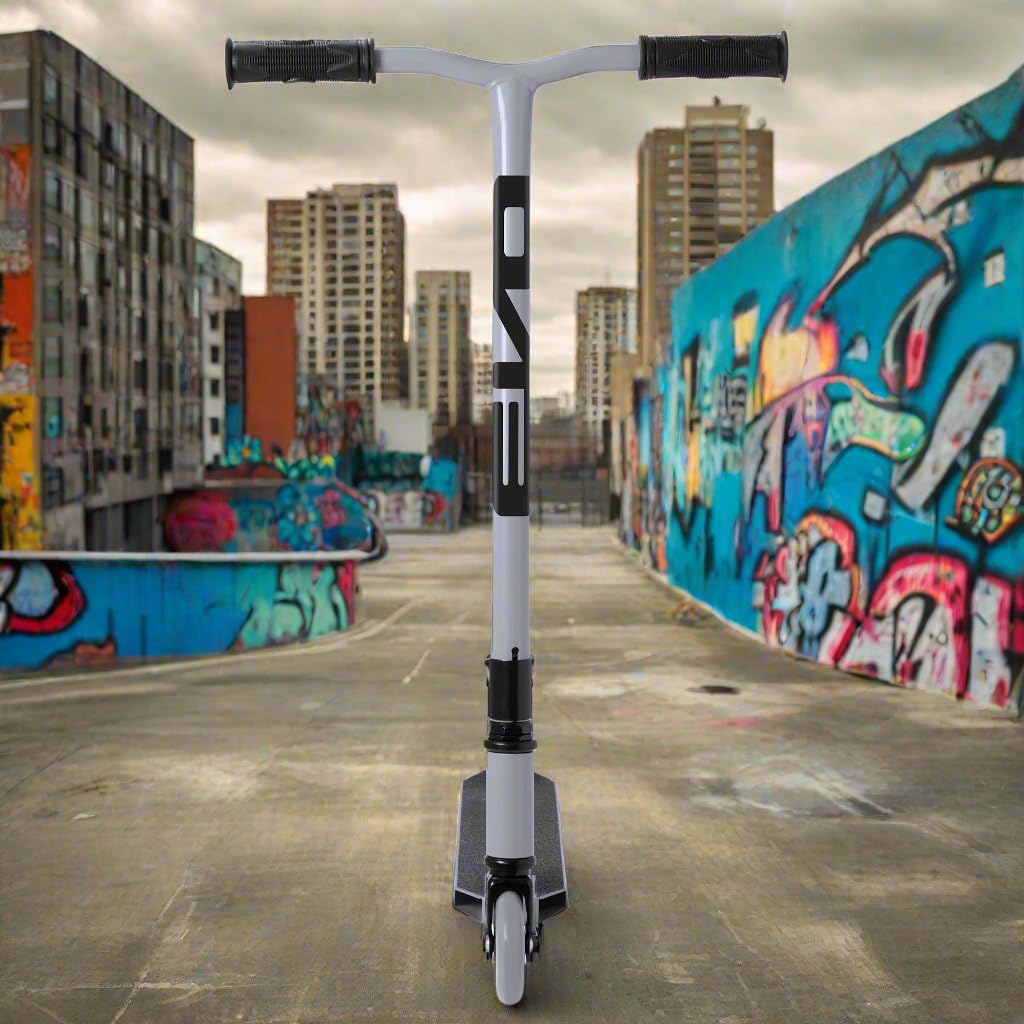 EVO Viper Stunt Scooter for Kids and Teens | Freestyle Trick Scooter with 360? Spin, TPR Handle Grips, Triple Bolt Clamp | Pro, Intermediate &