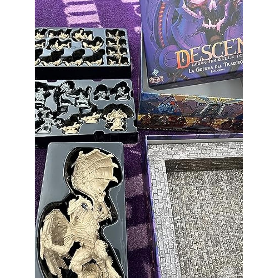 Asmodee - Descent, Legends of Darkness: War of the Traitor - Board Game Expansion, 1-4 Players, 14+ Years, Italian Edition