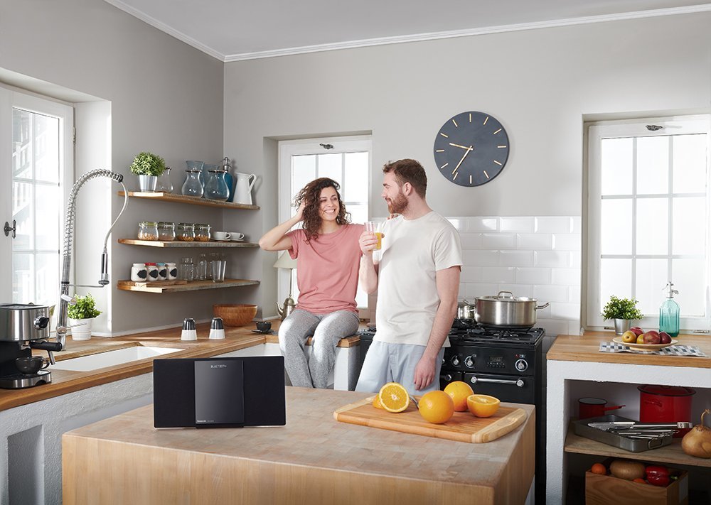 Panasonic SC-HC200EB-K Modern HiFi System with FM Radio, 20W Speaker and CD Player, Bluetooth, USB playback, Black