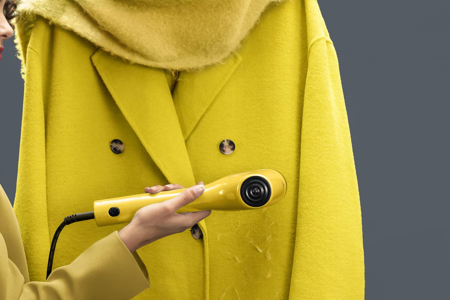 Tefal Pure Pop Slim Handheld Clothes Steamer, No Ironing Board Needed, Ready to Use in 15 Seconds, 70ml Detachable Water Tank, Travel Iron, Garment Steamer, Pink, DT2023