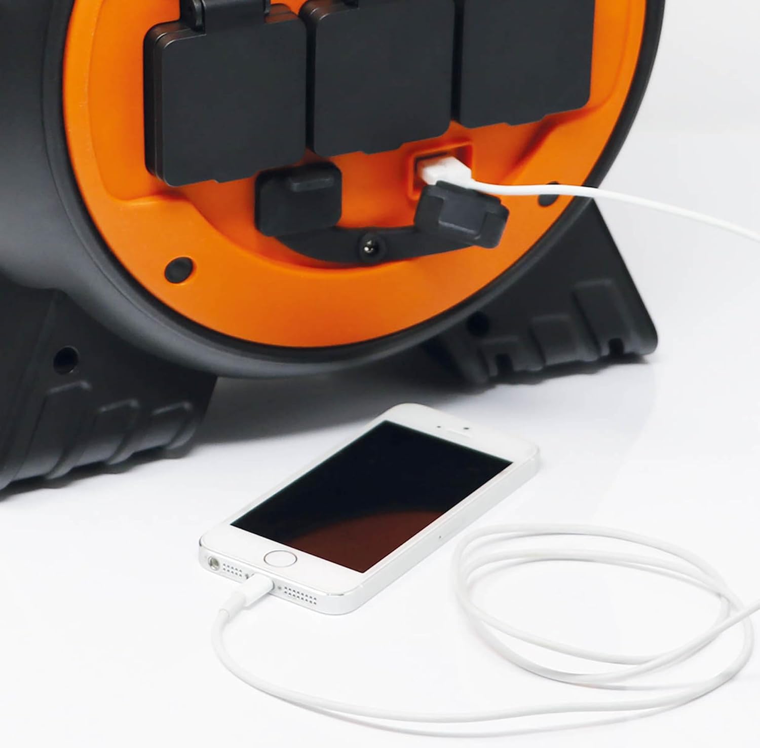 Maypole 230V 10A Mobile Mains Roller Power Unit with USB and Built in LED Light for Caravans, Camping, Campervans, Motorhomes