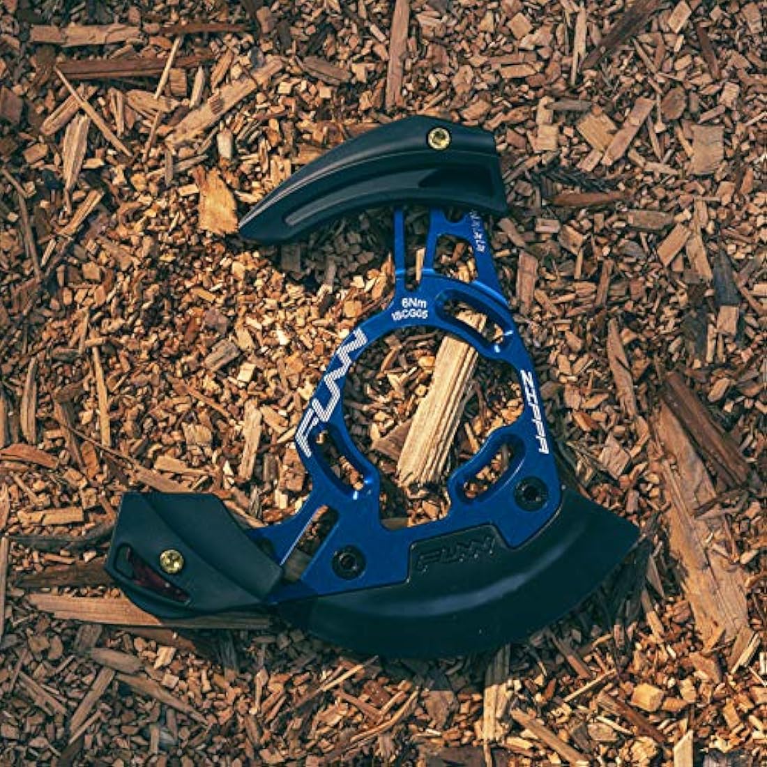 Funn Zippa DH Chain Guide, ISCG05 Interface, BSA Adapter Included, 32T-38T, Mountain Bike Chain Protector