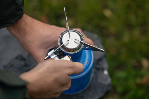 Campingaz Twister Plus Gas Stove | 1-burner camping stove for outdoor backpacking or festivals | Single burner | powerful output 2600 watts | carrybag included | runs off CV 470 gas cartridge