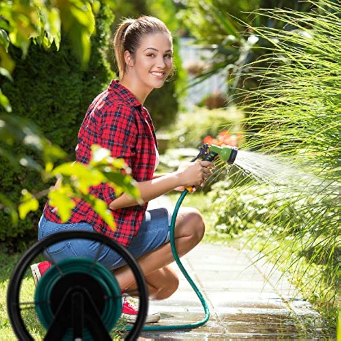 Relaxdays Hosepipe Reel Wall-mounted, Holder With Crank, For 60 m Hose Pipes, Steel, HWD: 41.5 x 54 x 45 cm, Black