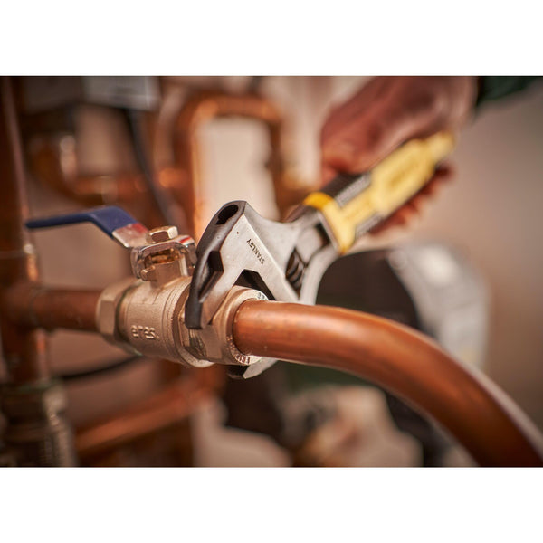 STANLEY MAXSTEEL Adjustable Wrench 30 x 200 mm Protective Phosphate Finish and Ergonomic Bi Material Handle 0-90-948