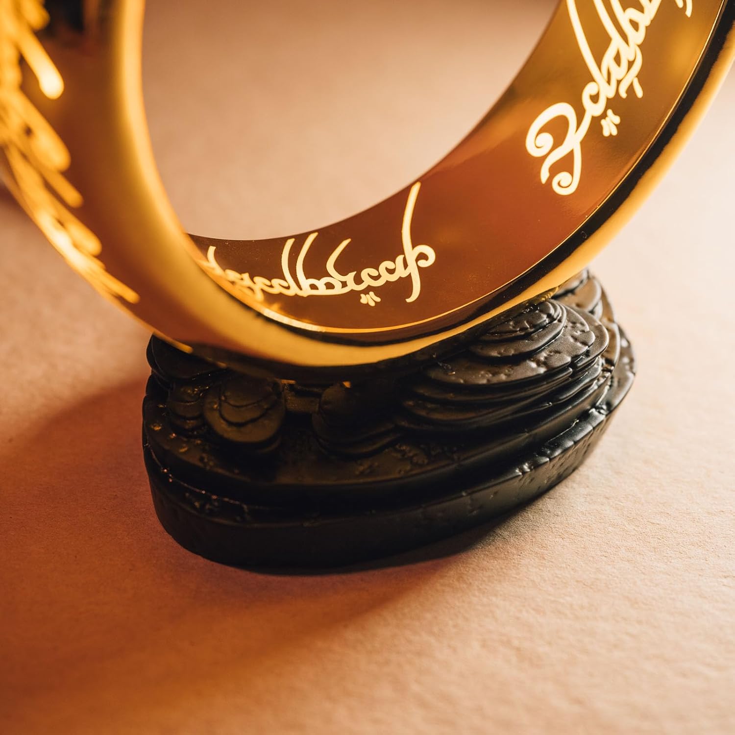 Grupo Erik Desk Lamp The Lord of The Rings Merchandise - USB Lamp, USB Light, Mood Light - Lord of The Rings Gifts, LOTR Gifts Friend, Gift for Men, Gift for Women