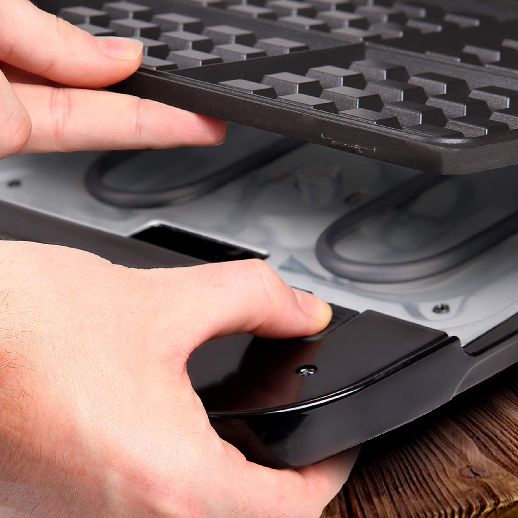 Duronic Waffle Maker WM60 Non Stick Waffle Iron 4 Square Belgian Waffle Makers with Removable Plates Waffle Machine for Croffles & American Style