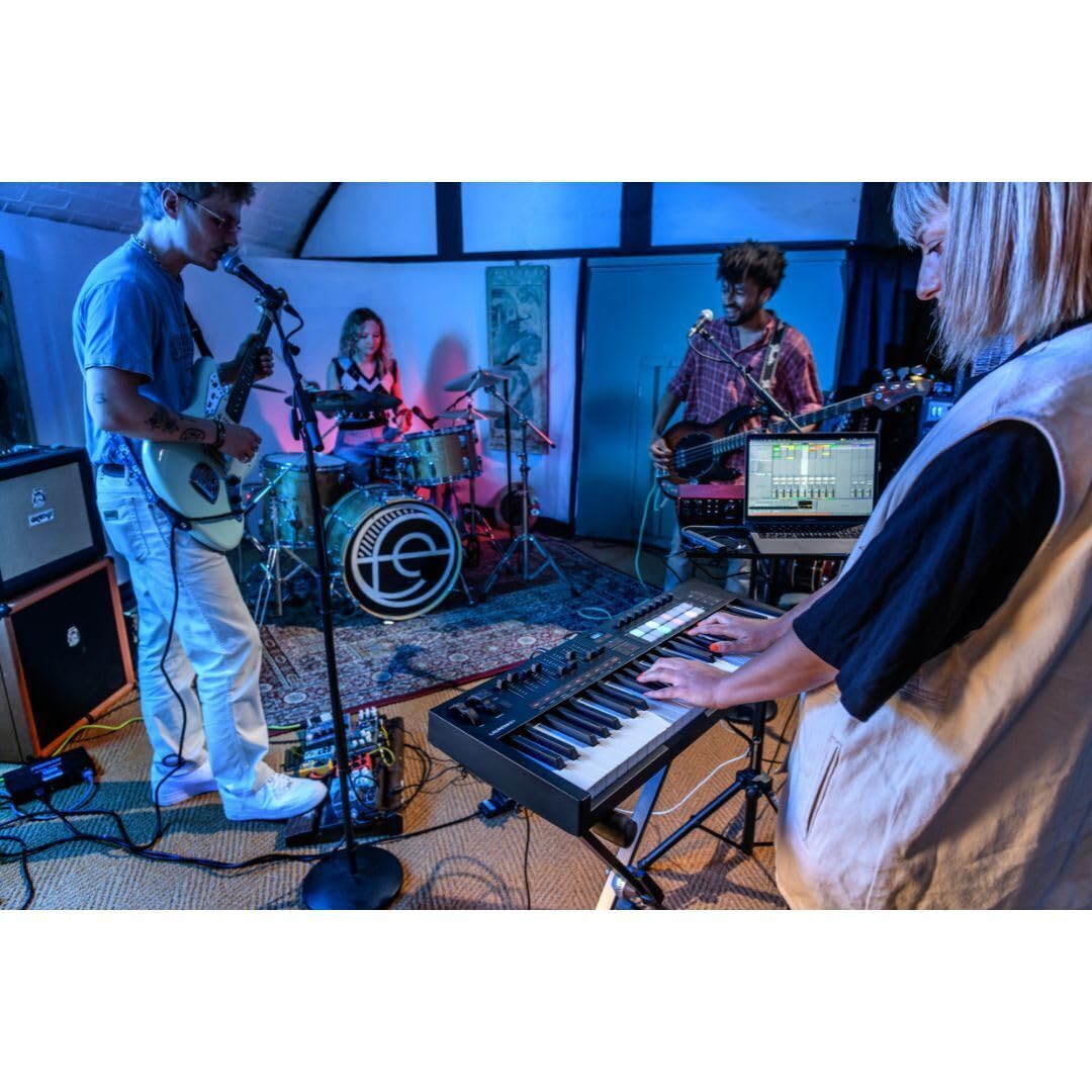 Novation Launchkey Mini 25 [MK4] — Portable 25 Mini-Key, USB, MIDI Keyboard Controller with DAW Integration. Chord Mode, Scale Mode, Drum Pads, and Arpeggiator. Includes Music Creation Software Bundle