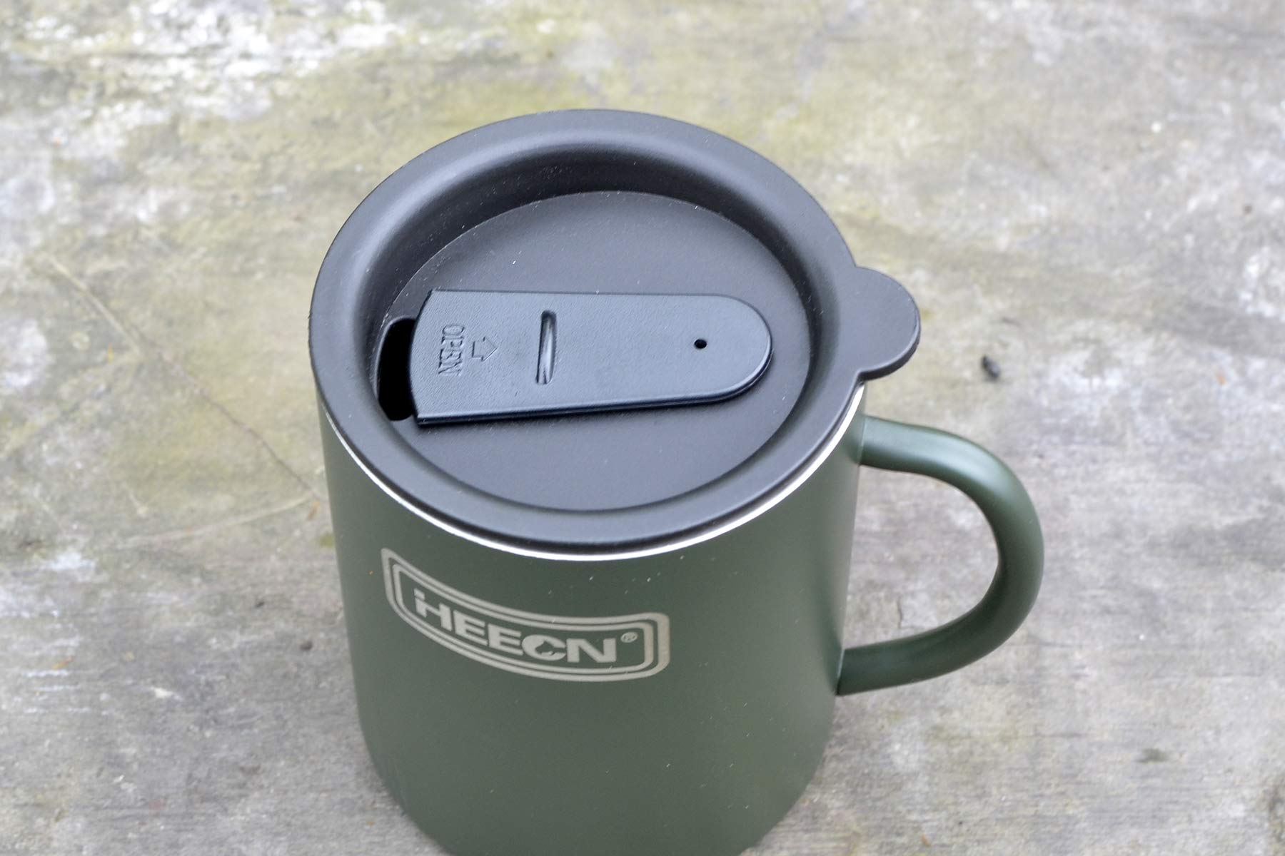 HEECN Camping Mugs - Double Walled Stainless Steel Mug for Hot Drinks with Lid - Army Green - Backpacking – Trekking – Hiking - HESS-038BG (10oz with Rotating lid)