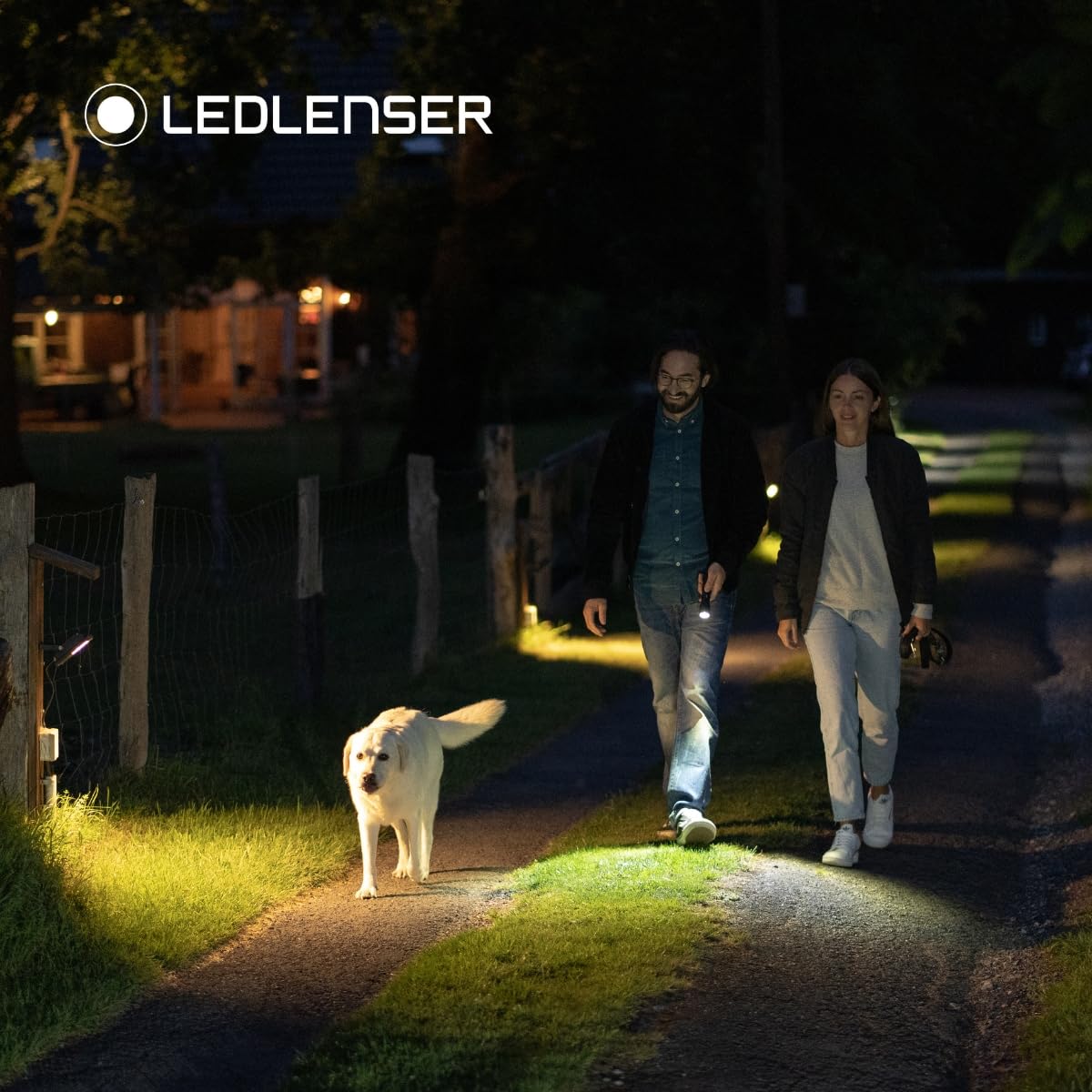 Ledlenser P7R SE - LED Rechargeable Torch, Super Bright 1100 Lumens, Powerful Waterproof Flash Light, Self Defense Strobe Feature, Hiking Torch, Dog Walking, Camping, Up to 40 Hour Battery Life.