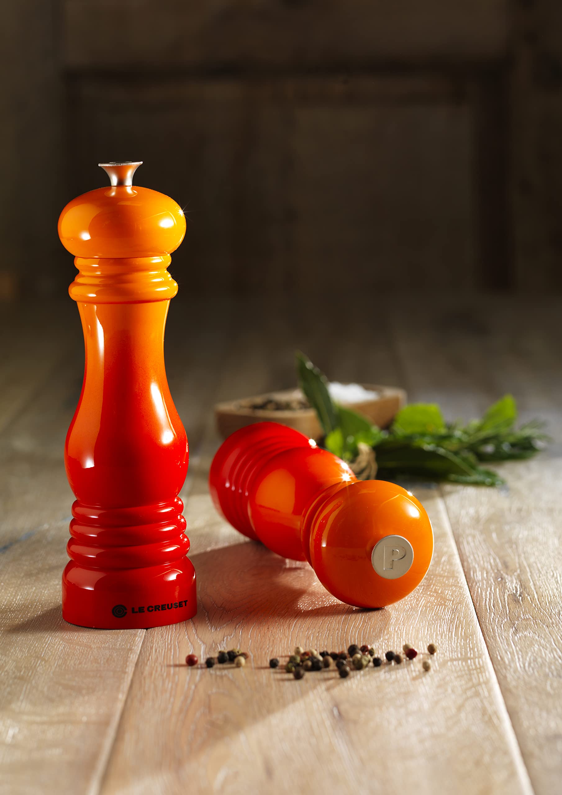 Le Creuset Classic Adjustable Pepper Mill Grinder, Chip-resistant ABS Plastic, Anti-Corrosion, 40g, 21 cm, Bamboo, 44001214080000