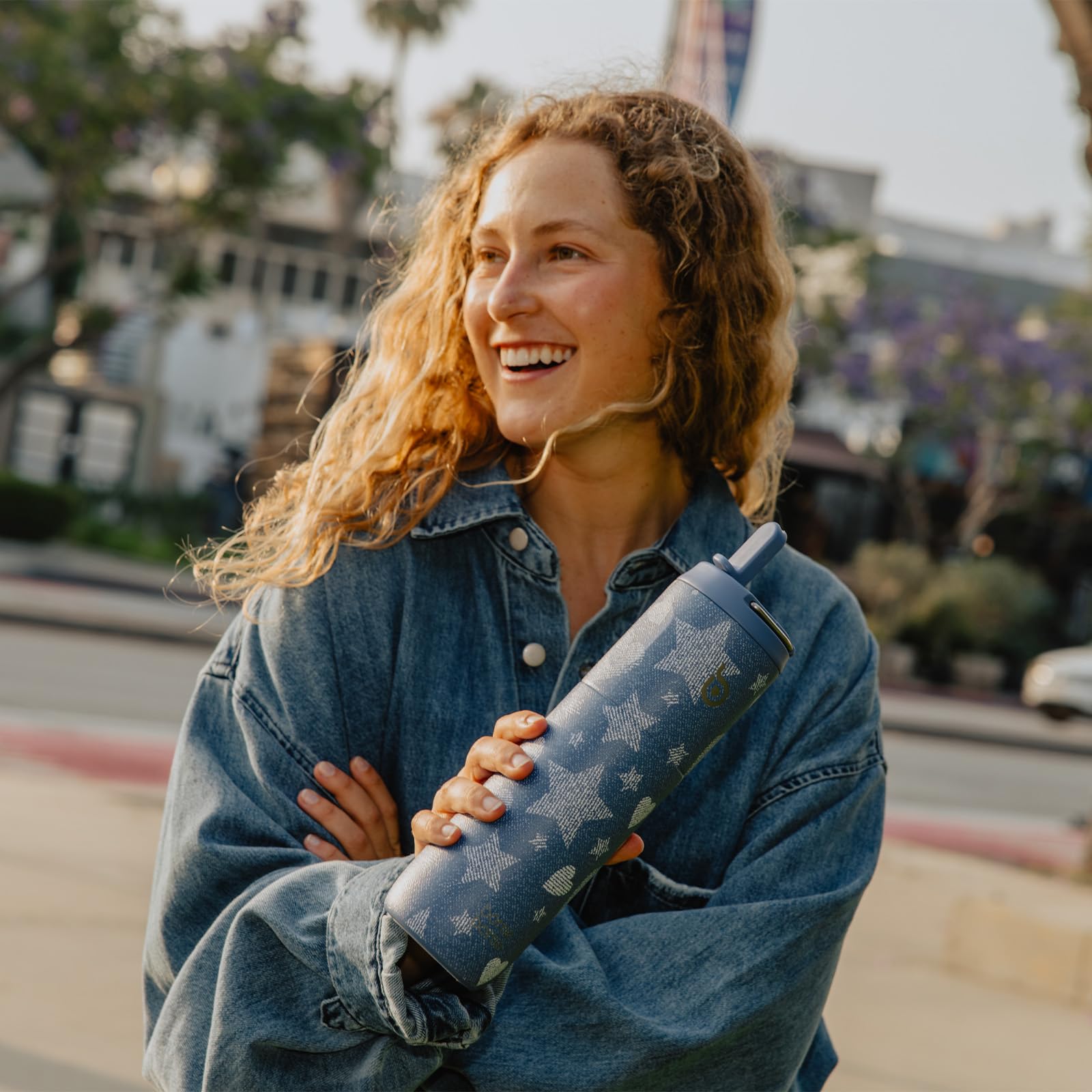 Insulated Water Bottle 700ml(24oz) with Straw, Lid, and Handle - Stainless Steel Sports Travel Gym Bottle for Men and Women (Skiing)