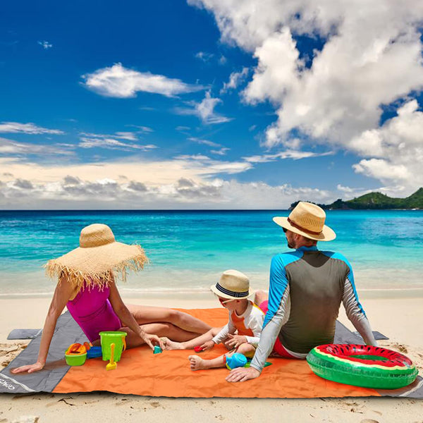 COVACURE Beach Blanket Mat with 3 Zipper Pockets, Extra Large 210 x 200cm Water Resistant Sand Proof Picnic Blanket for Camping, Hiking, Picnic (Orange)