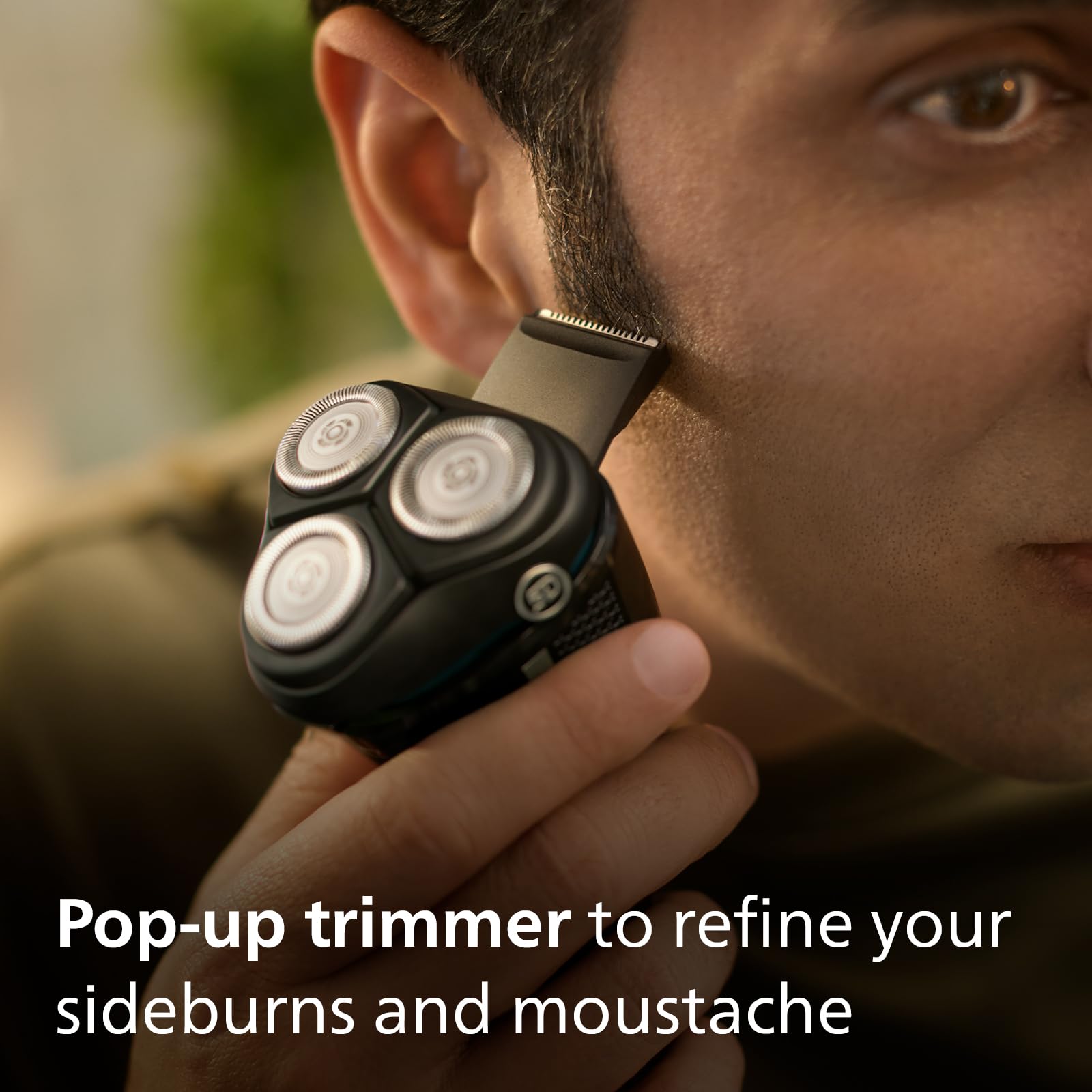 Philips Electric Shaver 3000 Series - Wet & Dry Electric Shaver for Men with SkinProtect Technology in Space Grey, Pop-up Beard Trimmer, Cordless Shaver with Travel Pouch (Model S3241/12)