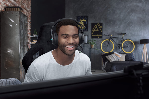 CORSAIR VIRTUOSO RGB WIRELESS XT Multiplatform Gaming Headset With Bluetooth – Dolby Atmos – Omni-Directional Microphone – iCUE Compatible – PC, Mac, PS5, PS4, Nintendo Switch, Mobile – Black