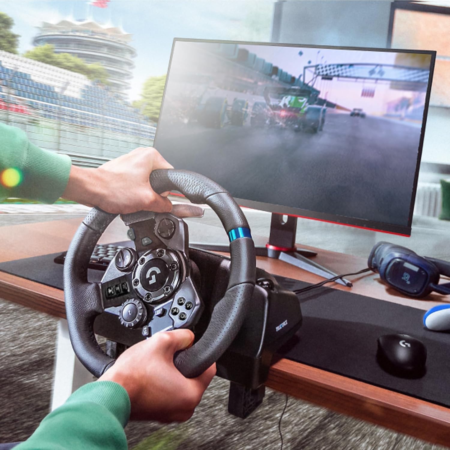 Logitech G G923 Racing Wheel and Pedals, TRUEFORCE up to 1000 Hz Force Feedback, Responsive Driving Design, Dual Clutch Launch Control, Genuine Leather Wheel Cover, for PS5, PS4, PC, Mac - Black