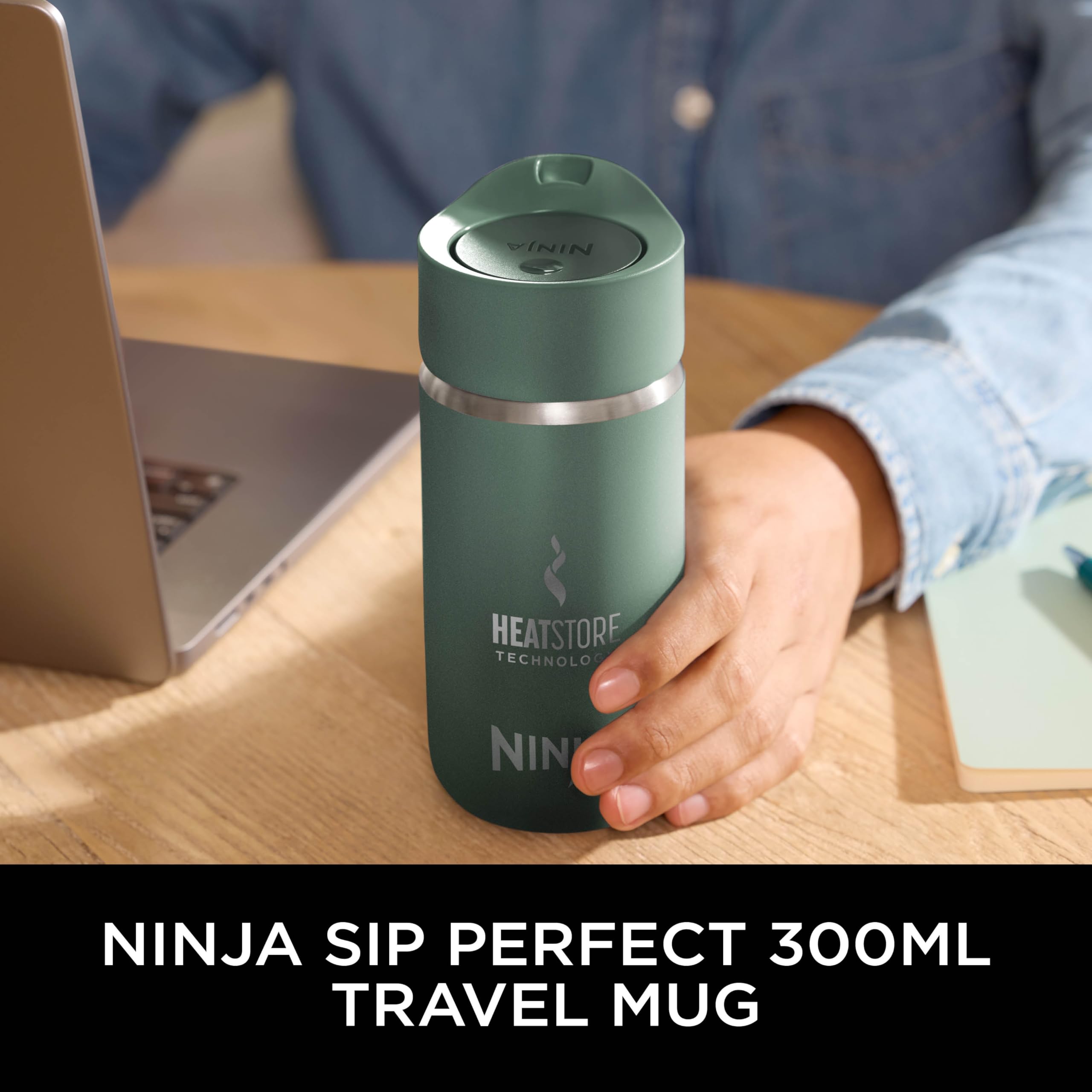 Ninja Thirsti Water Bottle and Flask 709 ML With Leak-Proof Lid, Designed For Carbonated, Hot & Cold Drinks, Ideal For Travel & Sports, Triple Insulated, Stainless Steel Bottle, Black, DW2401EUUKBK