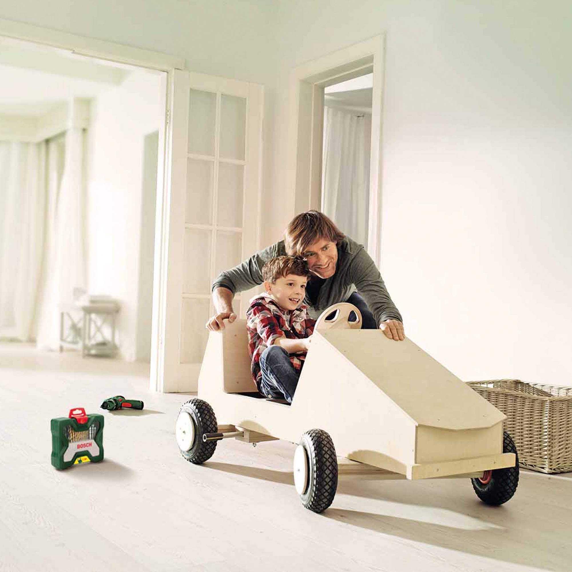 Bosch 70-Pieces X-Line Titanium Drill and Screwdriver Bit Set (for Wood, Masonry and Metal, Accessories Drills)