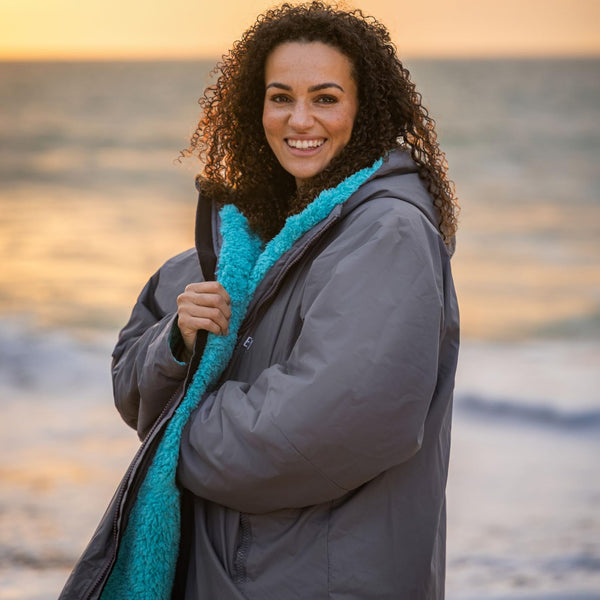 Osprey Changing Robe for Kids and Adults, Waterproof Changing Robe, Swimming and Beach Robe, Unisex, Multiple Colours