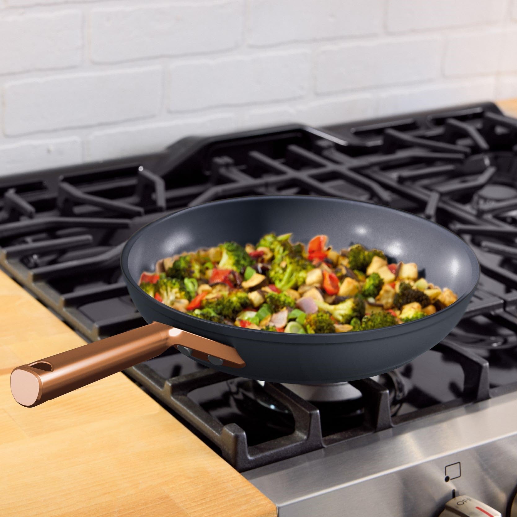 Ninja Extended Life 28cm Ceramic Frying Pan, Non-Stick (No PFAs, PFOAs, Lead or Cadmium), Induction Compatible, Stainless Steel Handle, Oven Safe to 285°C, Grey & Terracotta, CW90028EUUKDB