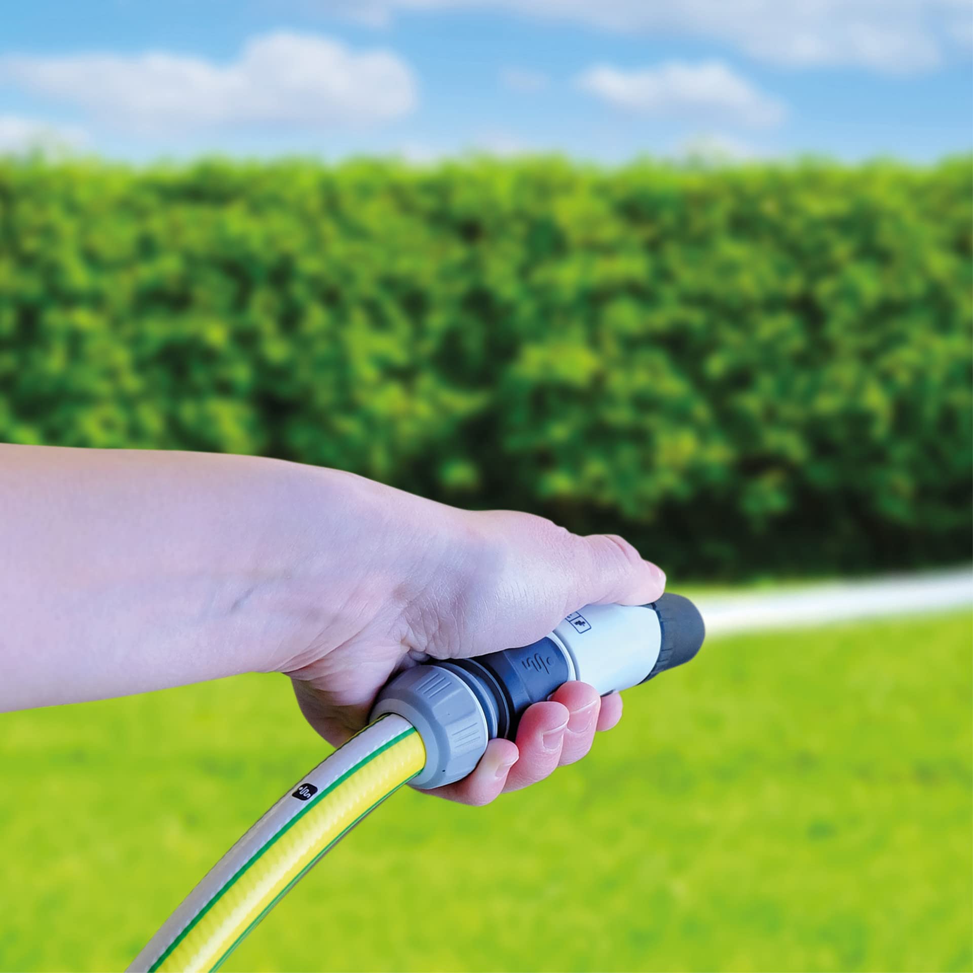 FITT NTS Yellow 1/2" (12,5mm) 20m - Strong and malleable Yellow Garden Watering Hose for Intensive Use Supplied with Nozzle with Adjustable Flow and