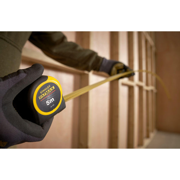 STANLEY Tape Measure Blade Armor 8 M Metric Shock Resistant with Mylar Coating and Cushion Grip 0-33-728