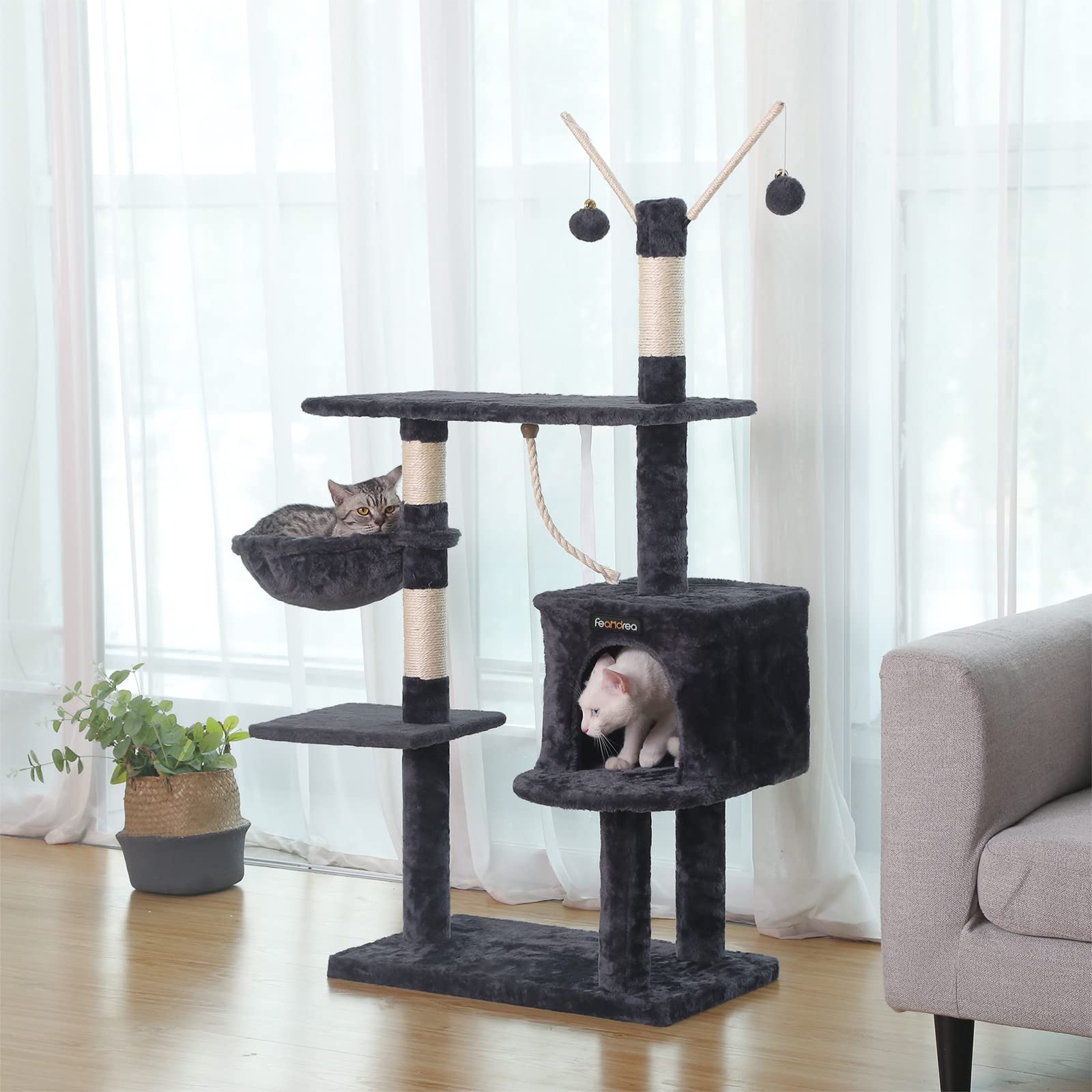 FEANDREA 134 cm Cat Tree Scratcher with big platform cat houses horsetail decorative balls Grey M PCT35G